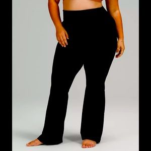 Lululemon Groove Pant Flare Super High-Rise